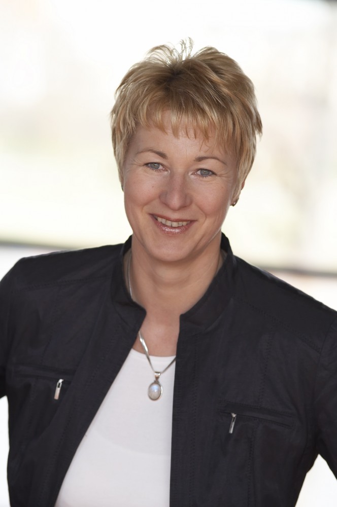 Die amtierende Oberbürgermeisterin von Rochlitz Kerstin Arndt stellt sich ebenfalls vor.